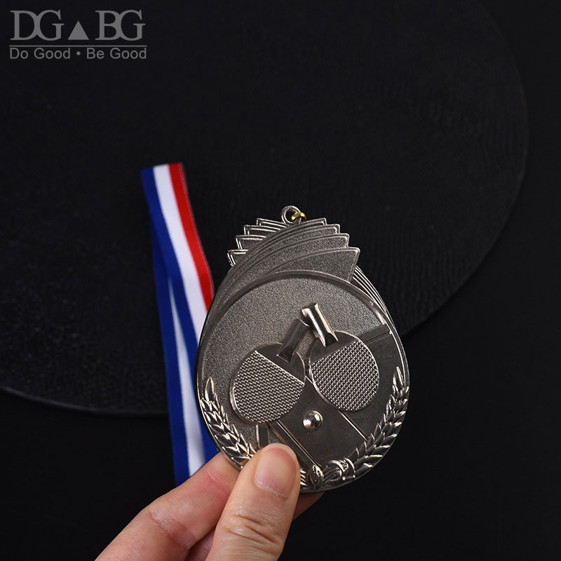 بينج بونج الذهب والفضة والبرون - مراجعة Table Tennis Japan وسعره